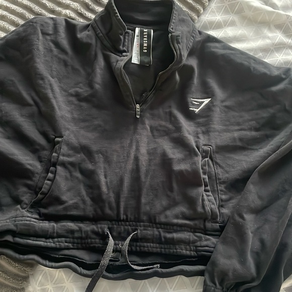 Gymshark Sweaters - Gymshark cropped pullover